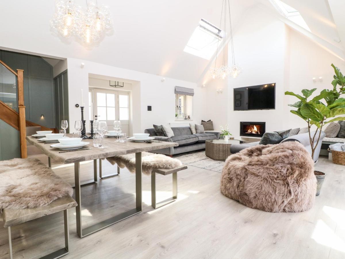 12 Manor Farm Close Kingham Extérieur photo