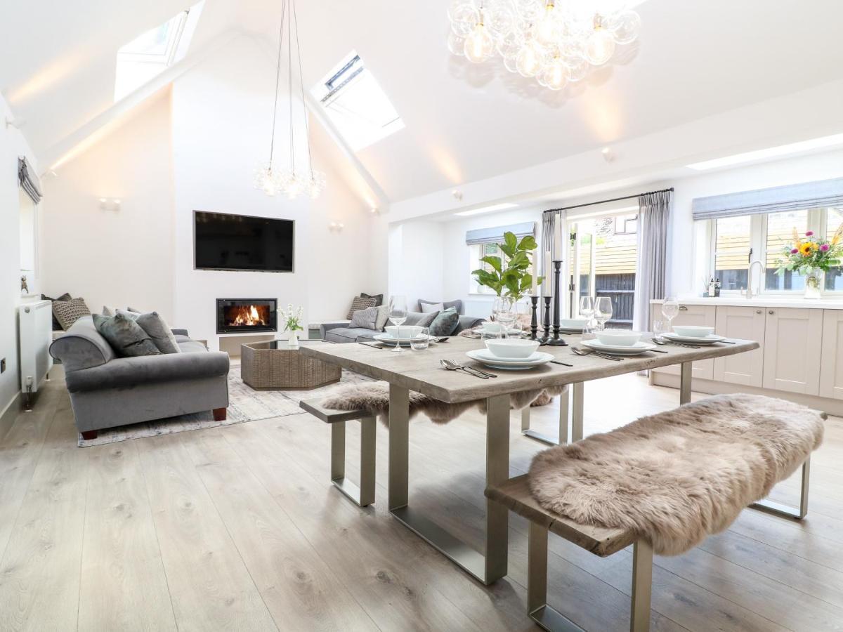 12 Manor Farm Close Kingham Extérieur photo