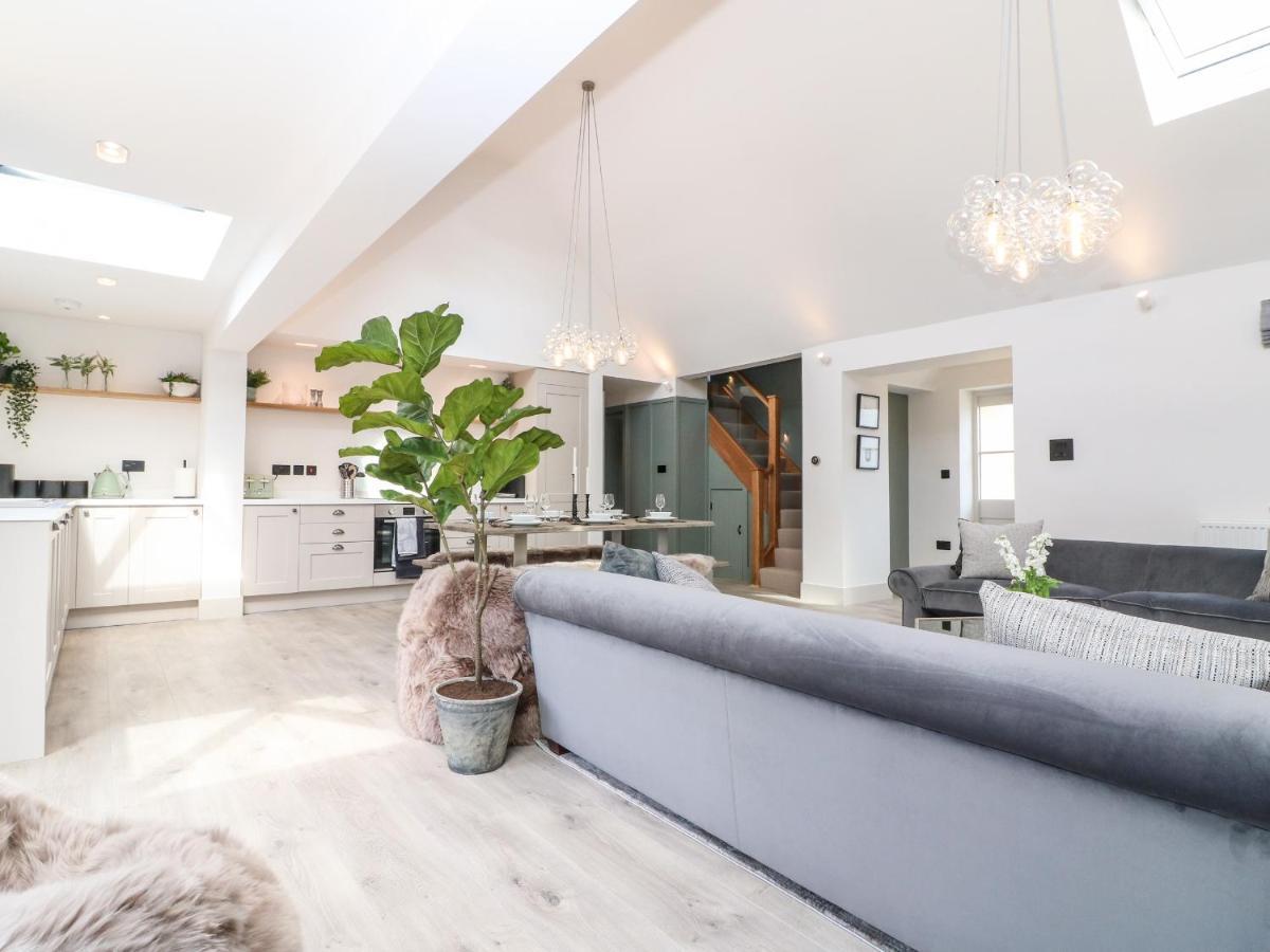 12 Manor Farm Close Kingham Extérieur photo